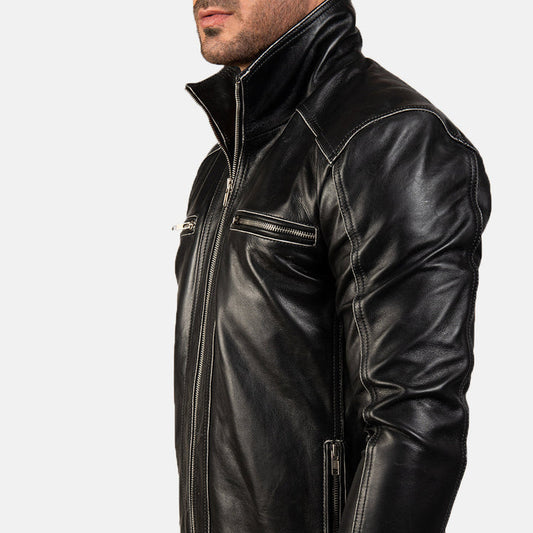 close-up-gunmetal-zipper-pockets-on-black-leather-jacket